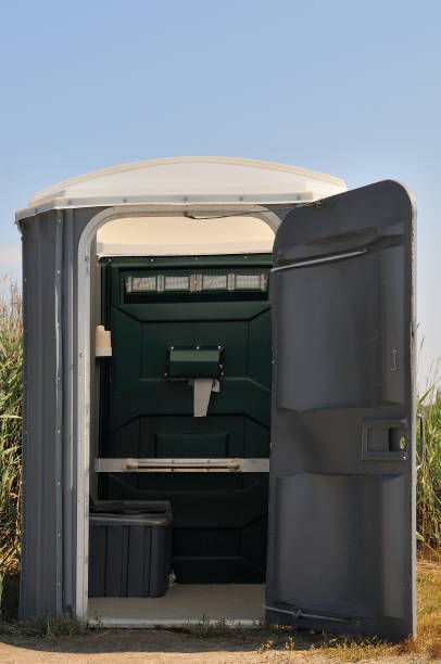 Best Portable restroom trailer rental  in Inver Grove Heights, MN